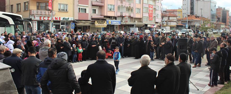 Dursunbey’de Umreciler Dualarla Uğurlandı