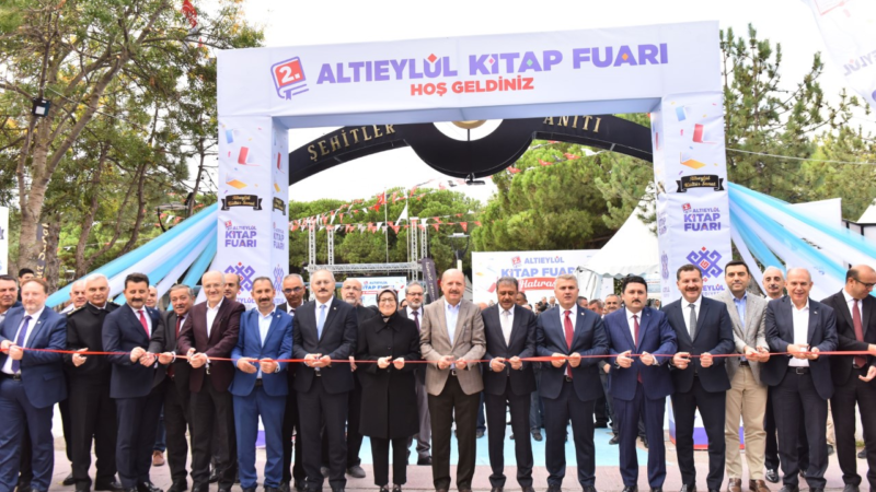 2’NCİ ALTIEYLÜL KİTAP FUARI BAŞLADI
