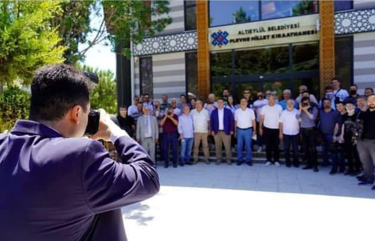 ALTIEYLÜL BELEDİYE BAŞKANI HASAN AVCI Değerli basın mensuplarımızın “21 Ekim Dünya Gazeteciler Günü” kutlu olsun.