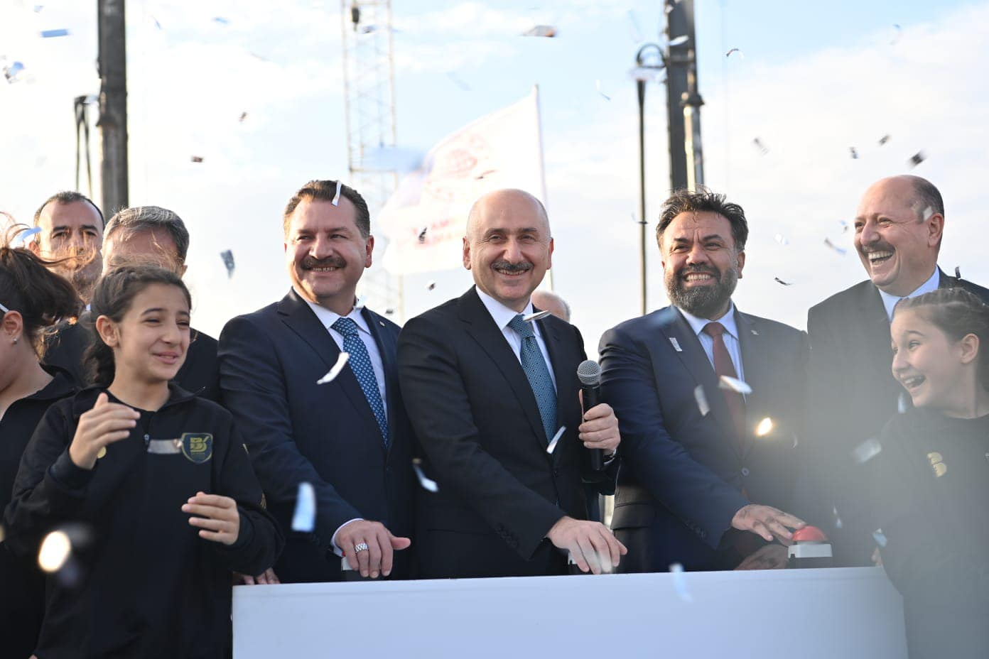 Balıkesir Kuzeybatı Çevreyolu Temel Atma Töreni’ni Ulaştırma ve Altyapı Bakanımız Sayın Adil Karaismailoğlu’nun katılımıyla gerçekleşti