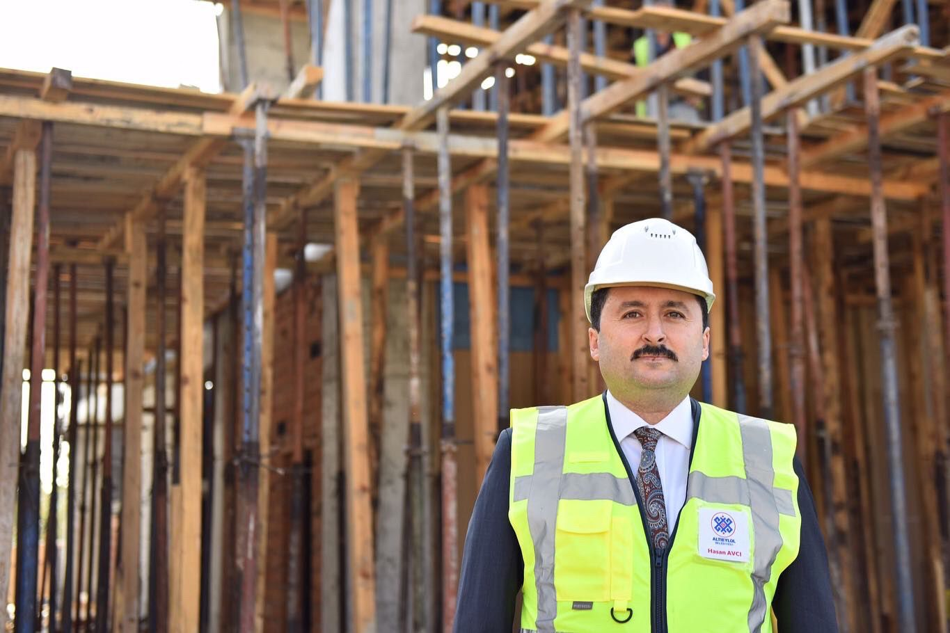 ALTIEYLÜL’E MODERN KAPALI PAZAR