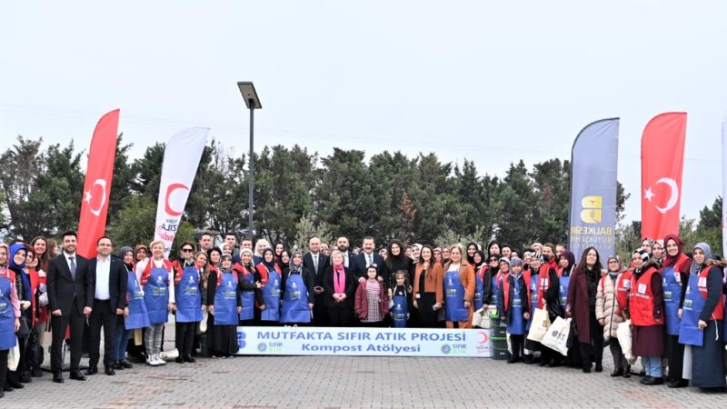 Balıkesir Büyükşehir Belediyesi ve Türk Kızılay’ı işbirliğinde ‘Mutfakta Sıfır Atık Projesi’ başlatıldı.