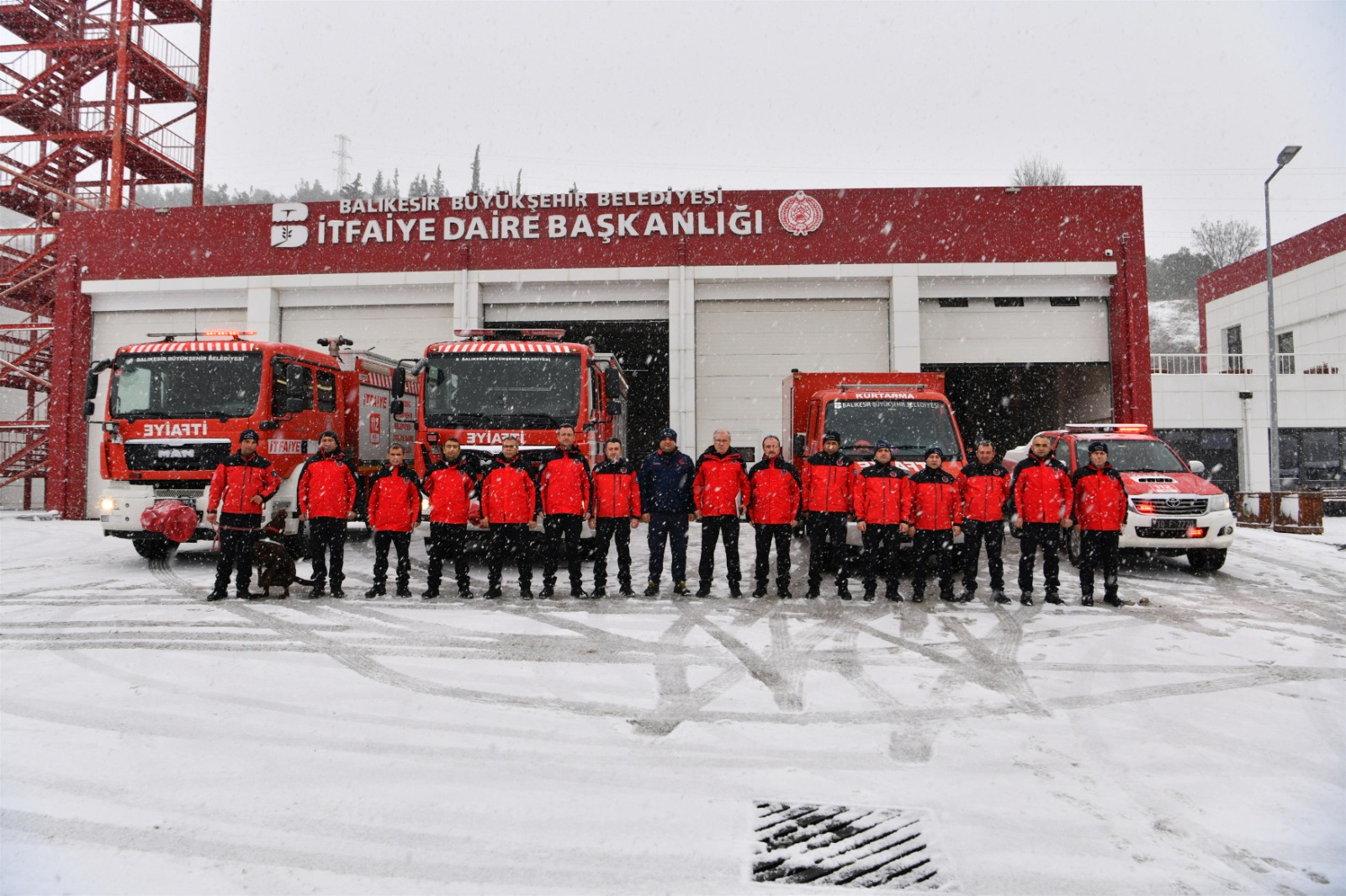 –Balıkesir, depremin yaralarını sarmak için yola çıktı
