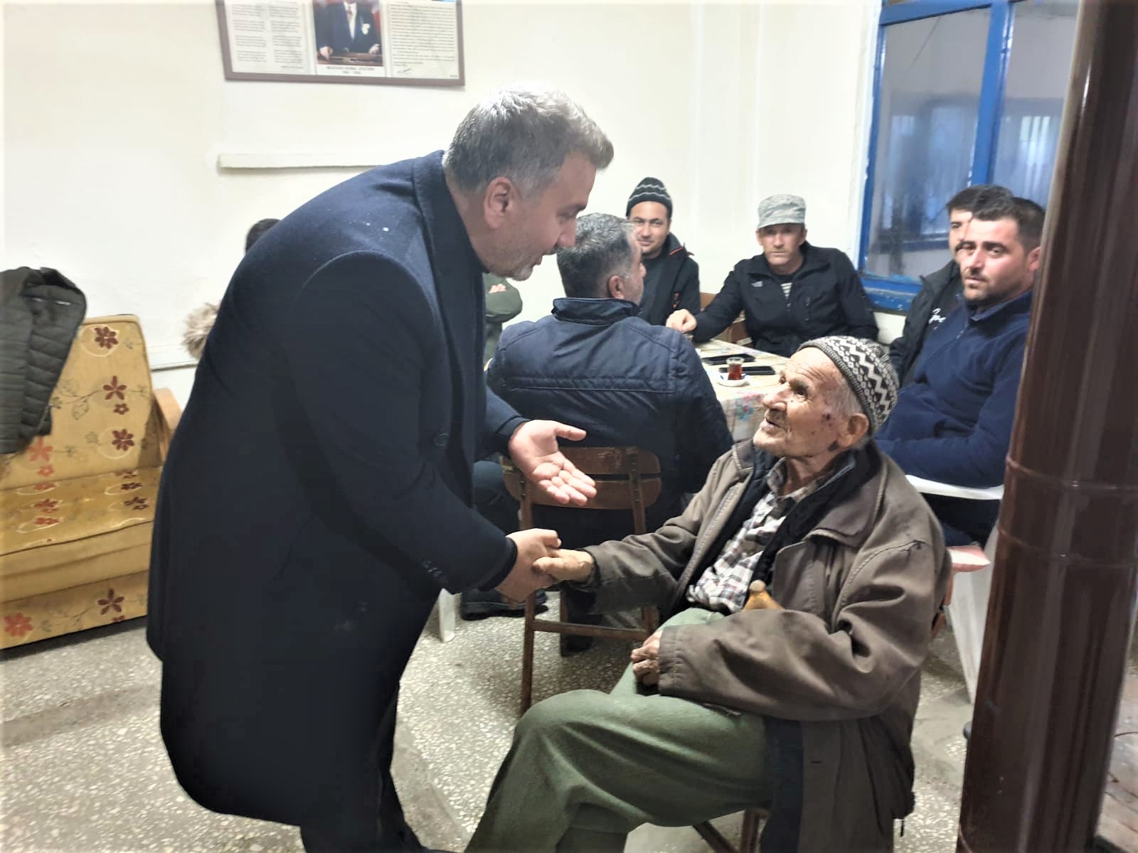 Balıkesir Milletvekilimiz Dr. Mustafa Canbey köylerimizi ziyaret ederek vatandaşların dertlerini dinledi