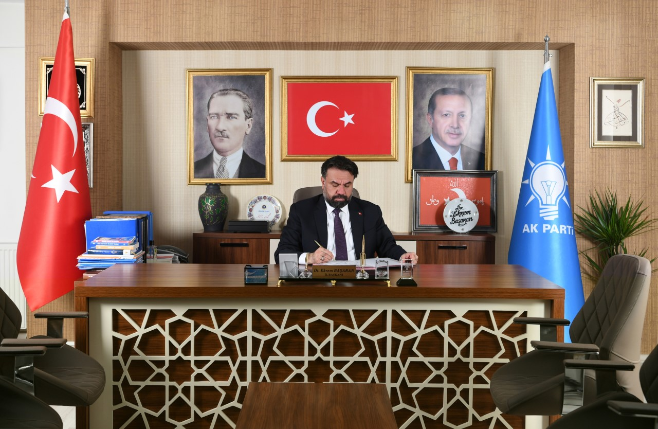 AK PARTİ BALIKESİR’DE, MİLLETVEKİLİ ADAY ADAYLARI TEMAYÜL YOKLAMASI CUMARTESİ GÜNÜ YAPILIYOR…
