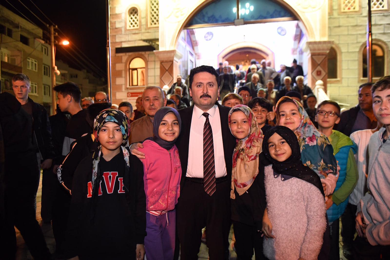 BAŞKAN AVCI GÖNÜL SOFRASINDA