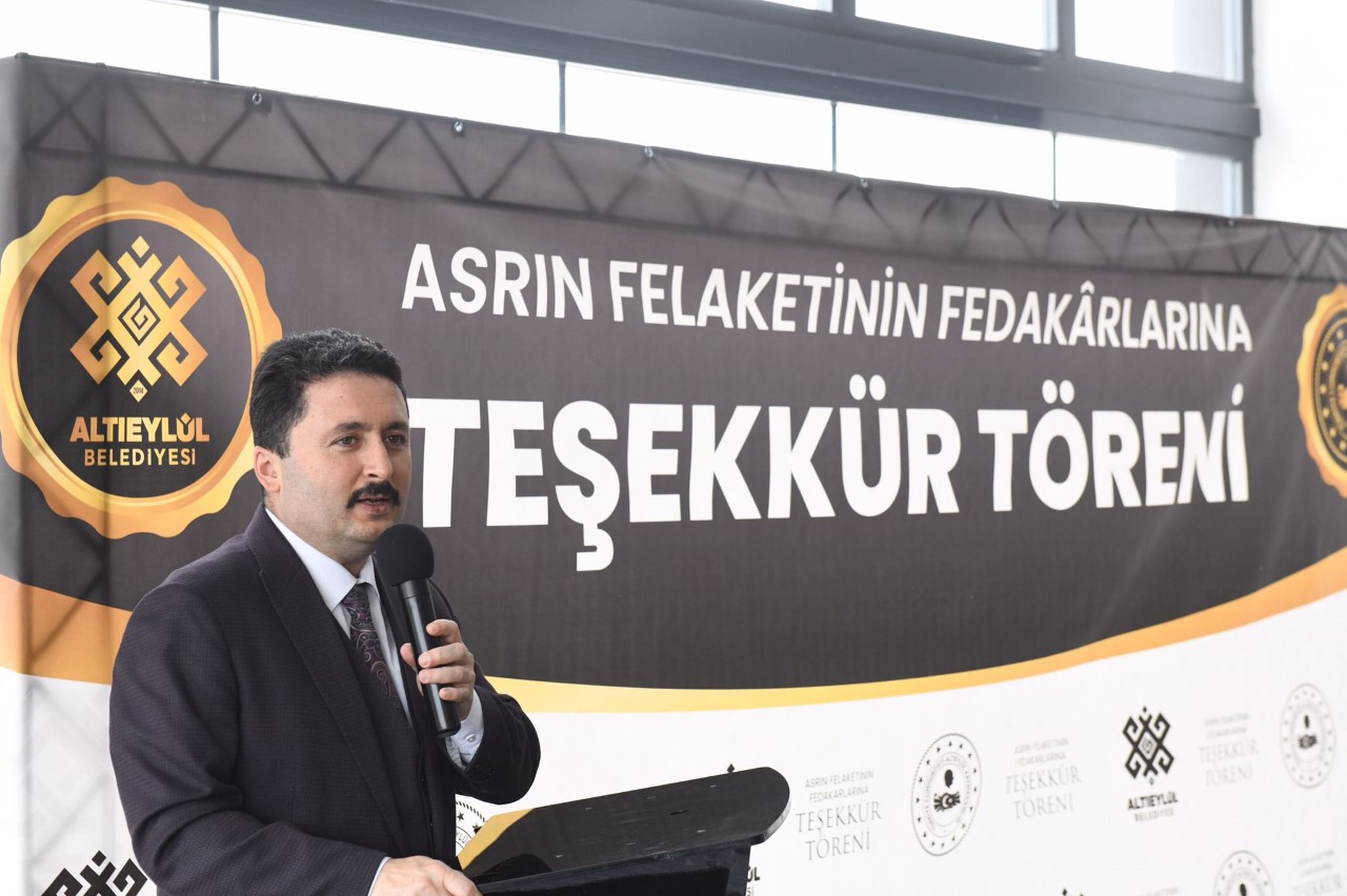 KAHRAMANLAR UNUTULMADI!