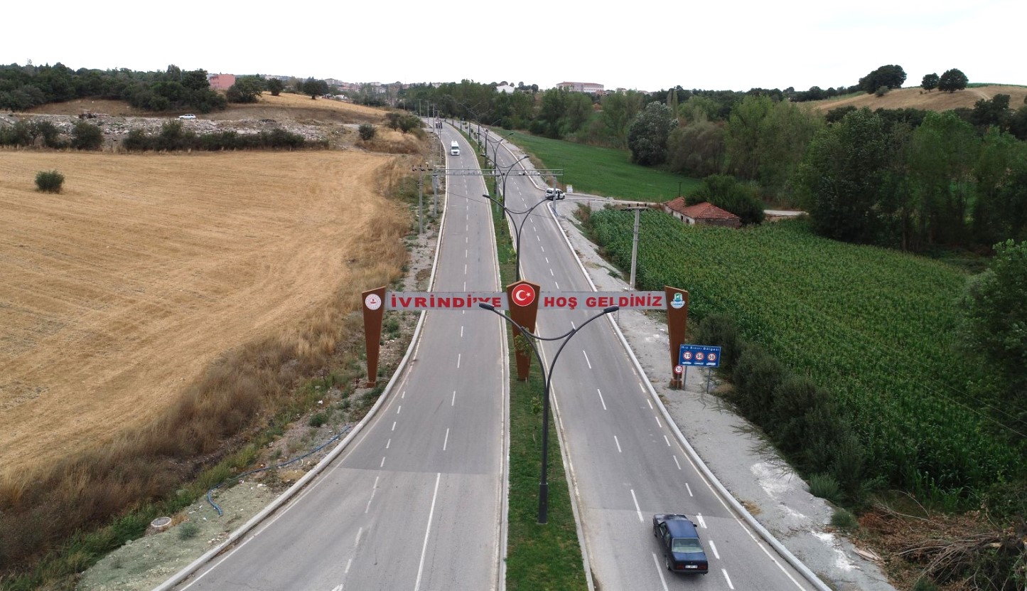 İvrindi’ye sıcak asfalt