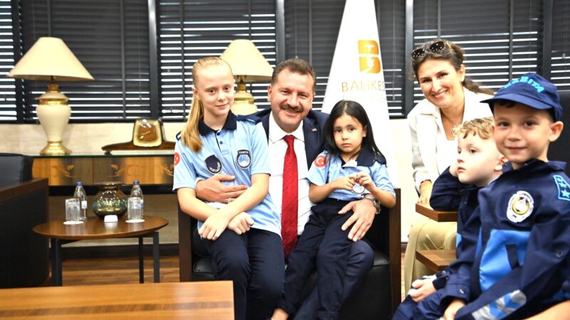 —En güzel anons:Zabıta Haftanız kutlu olsun
