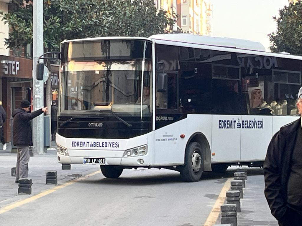 CHP Genel Başkan Yardımcısı Ahmet Akın, Balıkesir Büyükşehir Belediyesi için aday gösterildi.