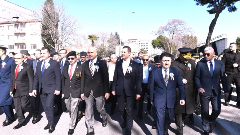 Cumhuriyetimizin kurucusu Gazi Mustafa Kemal Atatürk’ün Balıkesir’e ilk gelişinin 101’inci yıl dönümü Vali İsmail Ustaoğlu’nun katılımıyla düzenlenen törenle kutlandı.