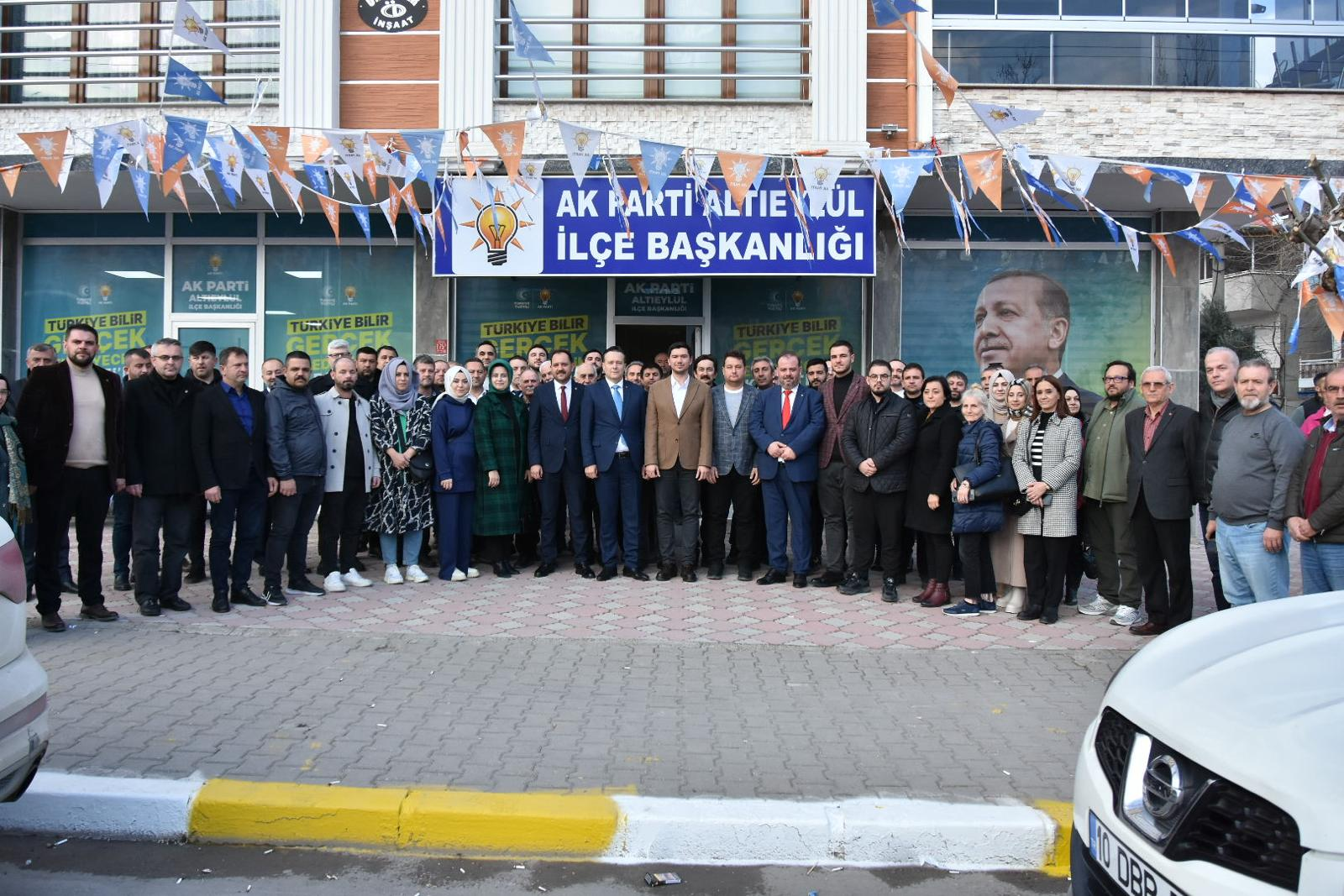 CUMHUR İTTİFAKI ALTIEYLÜL’DE TEK YUMRUK OLDU