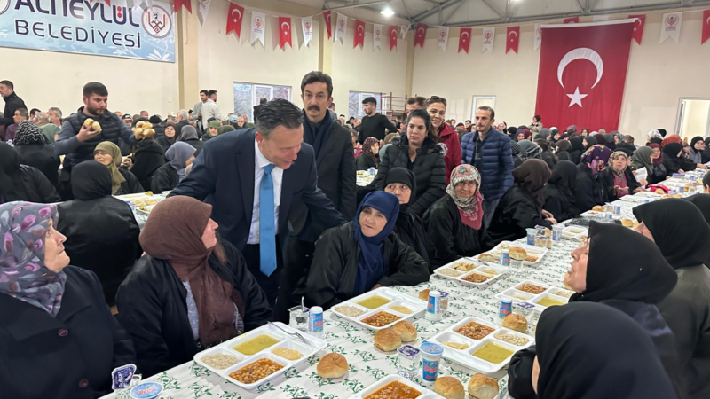 Eray, ‘Selimiye Mahallesi’ne güzel bir Sosyal Tesis kazandıracağız .’