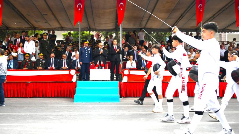Balıkesir’in düşman işgalinden kurtuluşunun 103’üncü yıl dönümü törenlerle kutlandı.