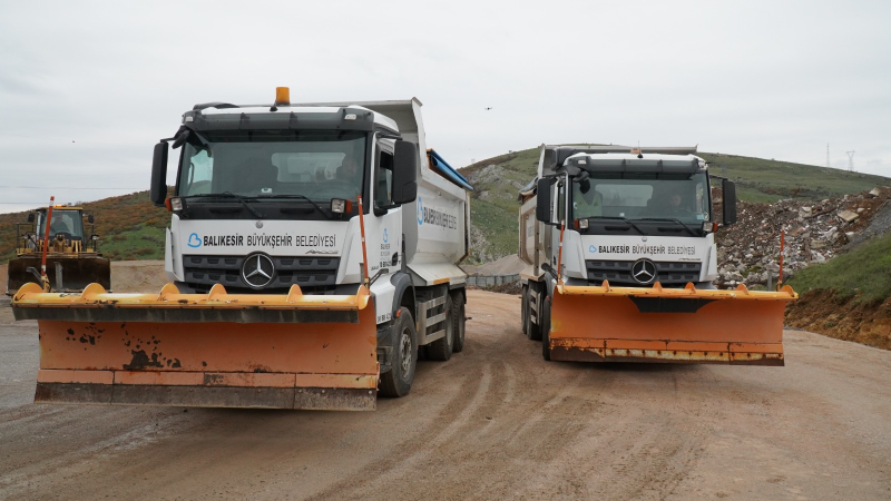 –Büyükşehir Belediyesi, zorlu hava koşullarında da kimseyi yalnız bırakmıyor