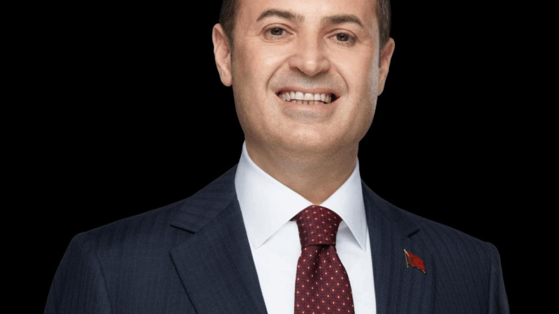 Akın: “Basın, demokrasinin en önemli yapı taşıdır”