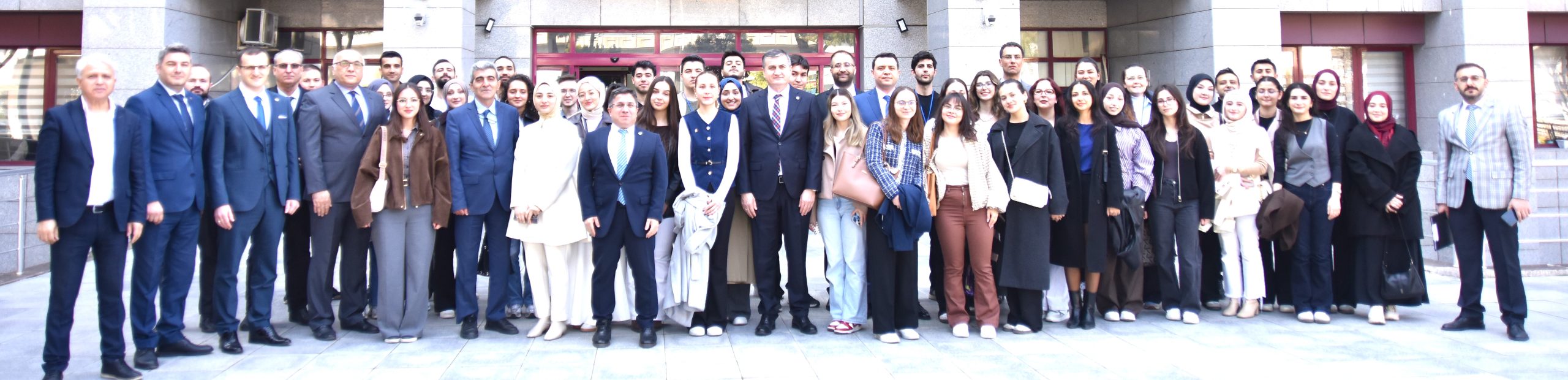 Balıkesir’de Hukuk Klinikleri Projesi’nin 3. Dönemi Başladı