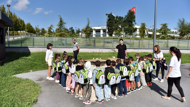 Altıeylül Belediyesi, Avrupa Miras Günleri kapsamında çocukların yaşadıkları şehrin tarihini, kültürünü ve mimari zenginliklerini yakından tanımaları amacıyla anlamlı bir etkinlik gerçekleştirdi